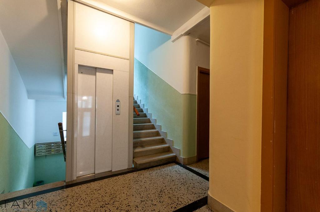 Dormire In Centro Trieste Studio Galleria 16 エクステリア 写真